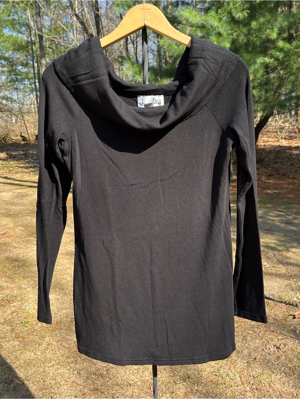Y2K Joseph Ribkoff Off-The-Shoulder Black Knit Sweater Sexy Classic Minimal Chic